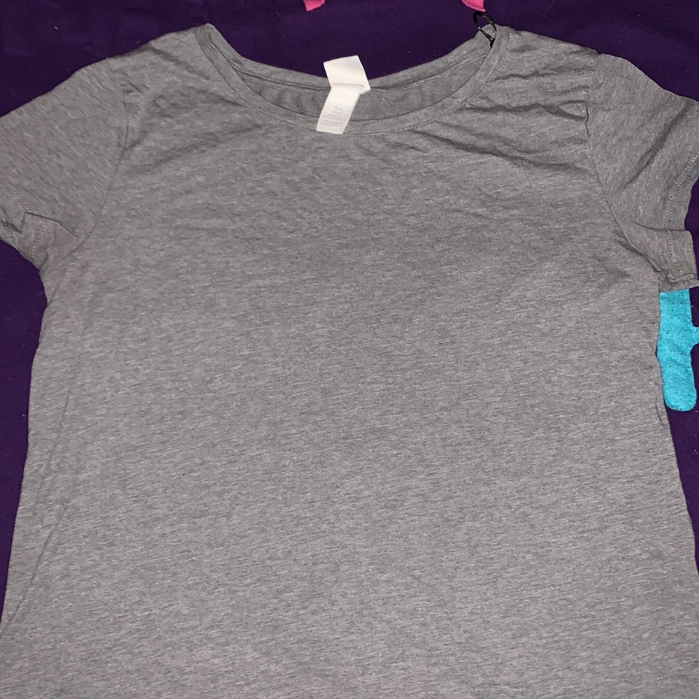 H&M grey shirt